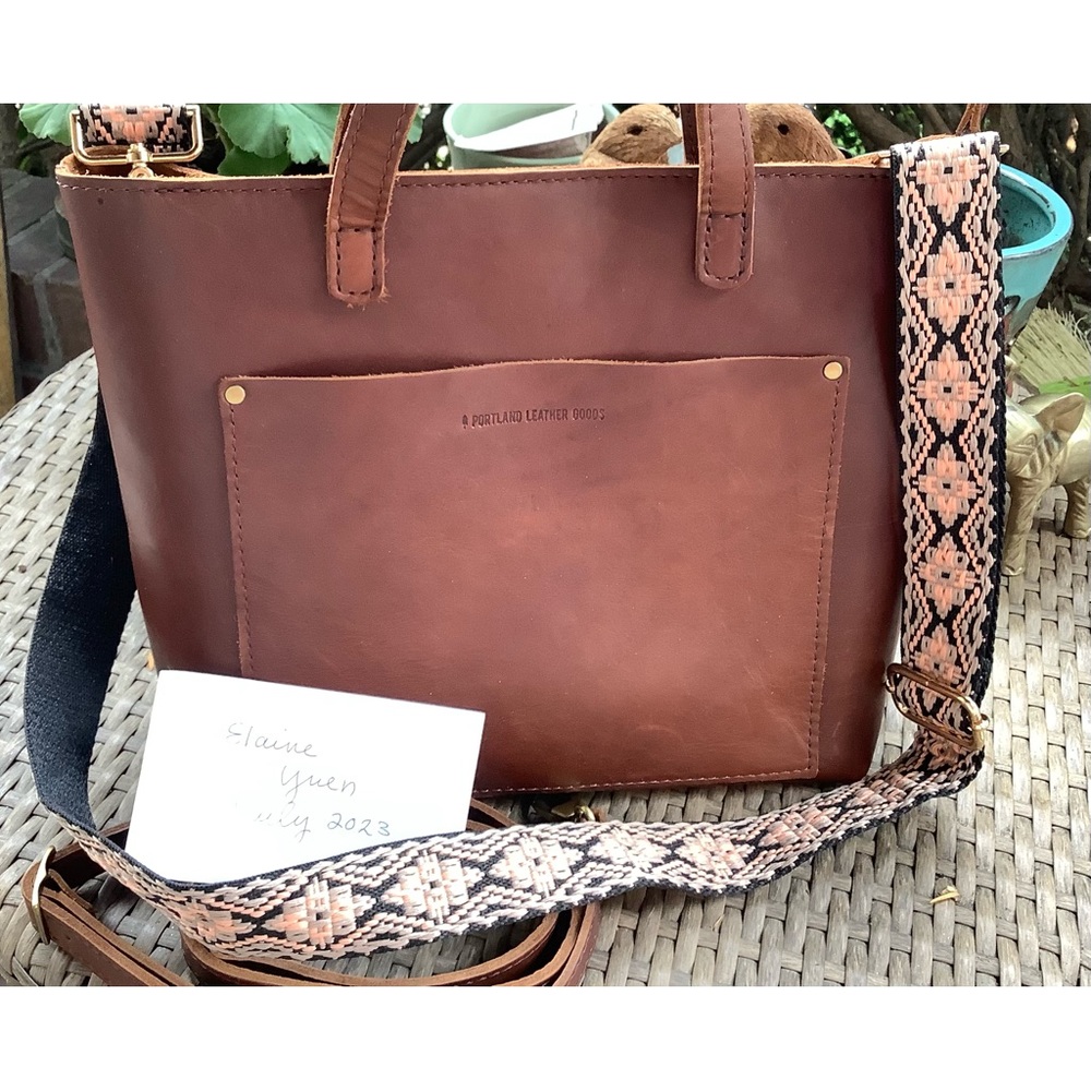Portland Leather medium crossbody zip $110 BNNU
